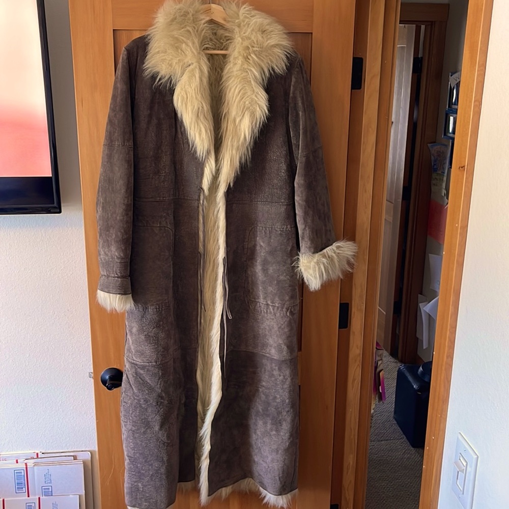 EUC vintage floor length coat